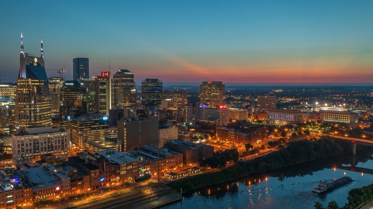 Downtown Nashville skyline at dusk